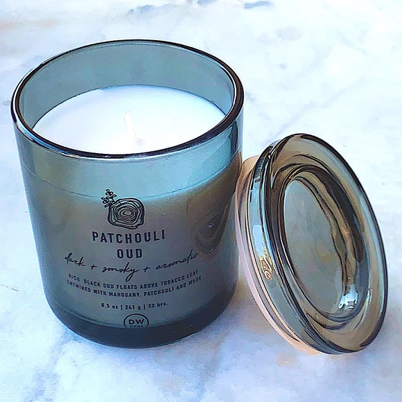 DW HOME CANDLE PATCHOULI OUD RICHLY SCENTED NEW - Picture 1 of 4